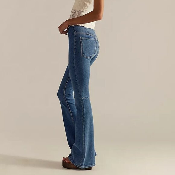 Free People We the Free Penny Pull-On Flare Jeans Size 30 - Picture 3 of 14